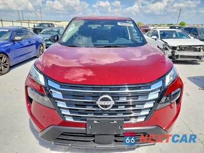 Piąte zdjęcie samochodu w środku: 2026 NISSAN ROGUE S VIN:5N1BT3AA2TC675095 - miniatura