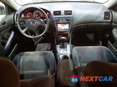 Zdjęcie 8 z 12 samochodu: 2004 HONDA ACCORD LX VIN:1HGCM66344A065425 - miniatura