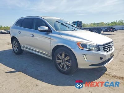 Czwarte zdjęcie samochodu z boku: 2017 VOLVO XC60 T5 INSCRIPTION VIN:YV440MRU8H2223298 - miniatura