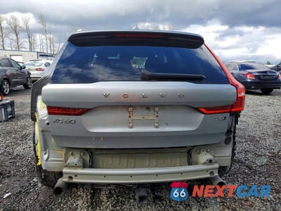 Zdjęcie 6 z 14 samochodu: 2018 VOLVO XC60 T6 MOMENTUM VIN:YV4A22RK8J1022108 - miniatura