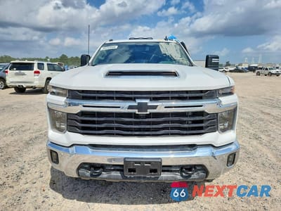 Piąte zdjęcie samochodu w środku: 2025 CHEVROLET SILVERADO K2500 HEAVY DUTY LT VIN:2GC4KNE73S1115827 - miniatura
