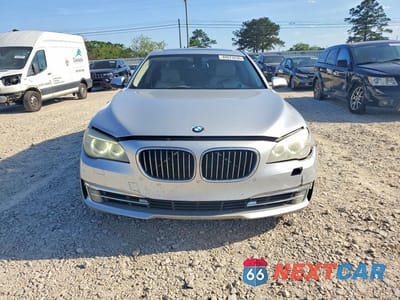 Piąte zdjęcie samochodu w środku: 2013 BMW 740 LI VIN:WBAYE4C5XDDW22992 - miniatura