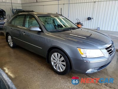 Czwarte zdjęcie samochodu z boku: 2009 HYUNDAI SONATA LIMITED VIN:5NPEU46C09H493021 - miniatura