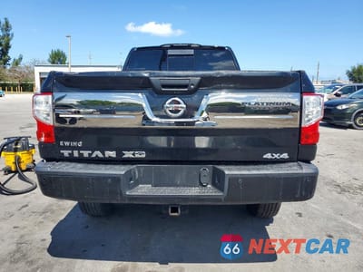 Zdjęcie 6 z 12 samochodu: 2017 NISSAN TITAN XD PLATINUM RESERVE VIN:1N6BA1F42HN561043 - miniatura
