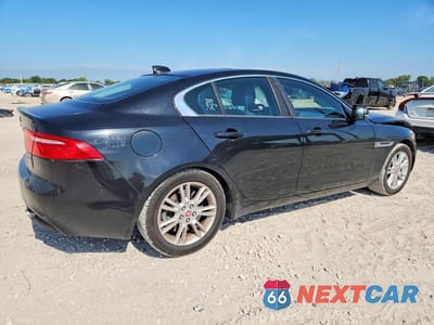Trzecie zdjęcie samochodu z tyłu: 2017 JAGUAR XE PREMIUM VIN:SAJAD4BG4HA975487 - miniatura