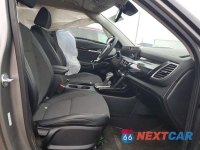Zdjęcie 7 z 13 samochodu: 2025 KIA SELTOS S VIN:KNDEUCAA5S7749860 - miniatura