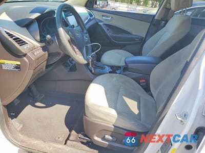 Zdjęcie 7 z 13 samochodu: 2017 HYUNDAI SANTA FE SE VIN:KM8SM4HF4HU197655 - miniatura