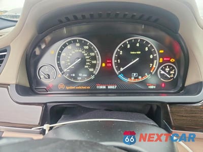 Zdjęcie 9 z 12 samochodu: 2013 BMW 750 LXI VIN:WBAYF8C51DD140724 - miniatura