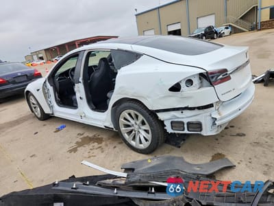 Drugie zdjęcie samochodu z przodu: 2018 TESLA MODEL S VIN:5YJSA1E29JF268778 - miniatura