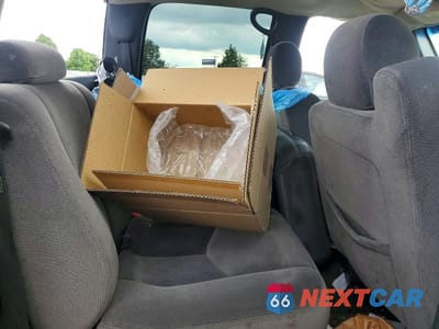 Zdjęcie 10 z 12 samochodu: 2003 GMC SIERRA K1500 HEAVY DUTY VIN:1GTGK13U23F204863 - miniatura