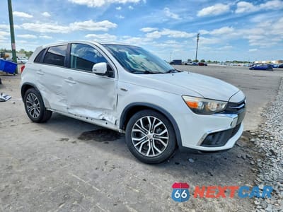 Czwarte zdjęcie samochodu z boku: 2019 MITSUBISHI OUTLANDER SPORT ES VIN:JA4AP3AU5KU018986 - miniatura