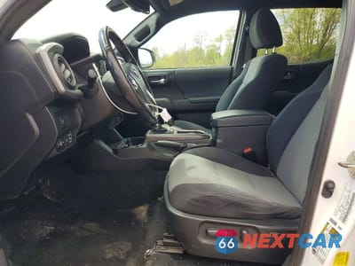 Zdjęcie 7 z 12 samochodu: 2020 TOYOTA TACOMA TRD OFF-ROAD VIN:3TMCZ5AN8LM368860 - miniatura