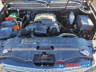 Zdjęcie 12 z 13 samochodu: 2010 CHEVROLET SUBURBAN K1500 LTZ VIN:1GNUKKE3XAR100864 - miniatura