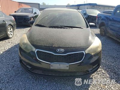 Piąte zdjęcie samochodu w środku: 2015 KIA FORTE EX VIN:KNAFZ4A85F5304557 - miniatura