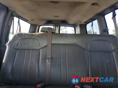 Zdjęcie 10 z 13 samochodu: 2012 CHEVROLET EXPRESS G3500 LS VIN:1GNZGXFA4C1174512 - miniatura