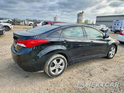 Trzecie zdjęcie samochodu z tyłu: 2013 HYUNDAI ELANTRA GLS VIN:5NPDH4AE6DH372804 - miniatura
