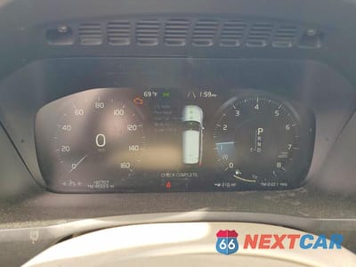 Zdjęcie 9 z 11 samochodu: 2016 VOLVO XC90 T5 VIN:YV4102XK6G1072233 - miniatura