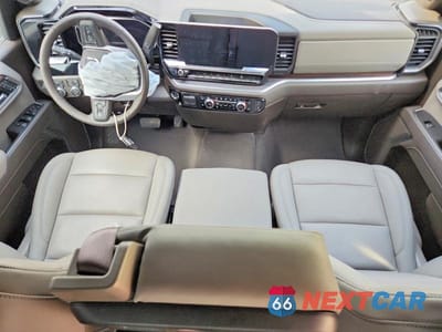 Zdjęcie 8 z 11 samochodu: 2026 GMC SIERRA K1500 SLT VIN:1GTUUDED1TZ254518 - miniatura