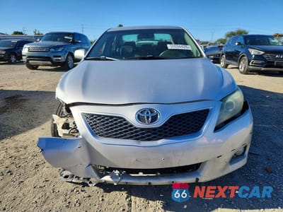 Piąte zdjęcie samochodu w środku: 2010 TOYOTA CAMRY SE VIN:4T1BF3EK5AU051650 - miniatura