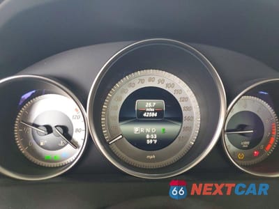 Zdjęcie 9 z 11 samochodu: 2014 MERCEDES-BENZ C 300 4MATIC VIN:WDDGF8AB0EG181763 - miniatura