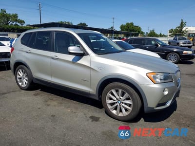 Czwarte zdjęcie samochodu z boku: 2013 BMW X3 XDRIVE28I VIN:5UXWX9C57D0D04404 - miniatura