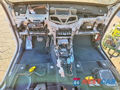 Zdjęcie 8 z 13 samochodu: 2024 BMW X5 XDRIVE40I VIN:5UX23EU07R9T10337 - miniatura