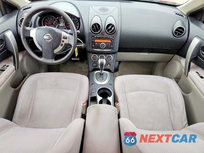 Zdjęcie 8 z 13 samochodu: 2013 NISSAN ROGUE S VIN:JN8AS5MT9DW542947 - miniatura