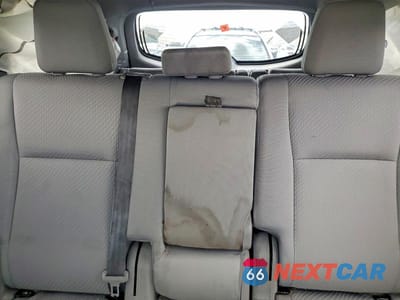 Zdjęcie 10 z 13 samochodu: 2018 TOYOTA HIGHLANDER LE VIN:5TDZARFHXJS036430 - miniatura