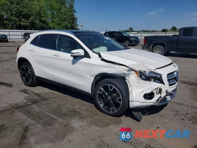 Czwarte zdjęcie samochodu z boku: 2019 MERCEDES-BENZ GLA 250 VIN:WDCTG4EB7KU014896 - miniatura