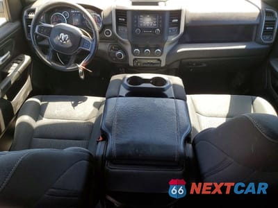 Zdjęcie 8 z 12 samochodu: 2023 RAM 1500 TRADESMAN VIN:1C6RREGT5PN654359 - miniatura