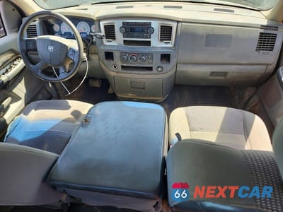 Zdjęcie 8 z 12 samochodu: 2007 DODGE RAM 1500 ST VIN:1D7HA18N17J541980 - miniatura