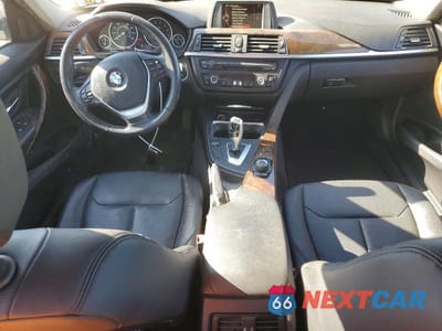 Zdjęcie 8 z 12 samochodu: 2015 BMW 328 XI SULEV VIN:WBA3B5C5XFF960330 - miniatura