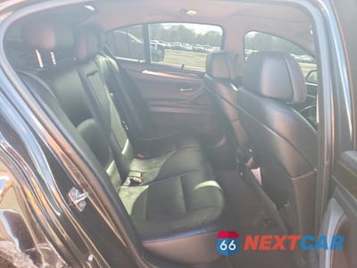 Zdjęcie 10 z 12 samochodu: 2011 BMW 550 XI VIN:WBAFU9C51BC786237 - miniatura