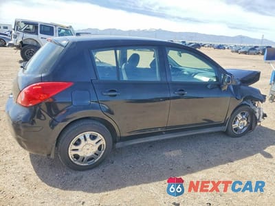 Trzecie zdjęcie samochodu z tyłu: 2009 NISSAN VERSA 1.8 S VIN:3N1BC13E09L370171 - miniatura