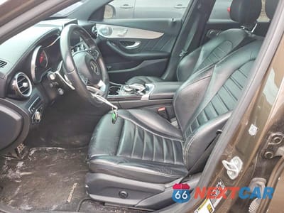 Zdjęcie 7 z 12 samochodu: 2016 MERCEDES-BENZ C 300 4MATIC VIN:55SWF4KB0GU159495 - miniatura