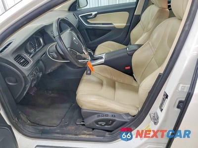Zdjęcie 7 z 12 samochodu: 2017 VOLVO S60 DYNAMIC VIN:YV140MTL9H2431784 - miniatura