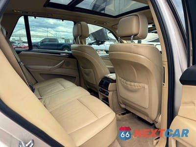 Zdjęcie 6 z 12 samochodu: 2013 BMW X5 XDRIVE50I VIN:5UXZV8C52DL426841 - miniatura
