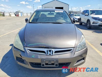 Piąte zdjęcie samochodu w środku: 2007 HONDA ACCORD EX VIN:1HGCM665X7A069078 - miniatura