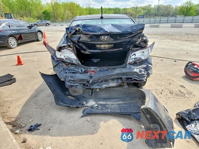 Zdjęcie 6 z 12 samochodu: 2016 HYUNDAI ACCENT SE VIN:KMHCT4AE3GU142461 - miniatura