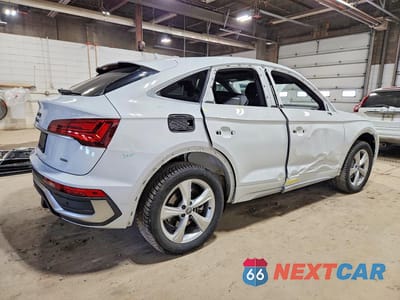 Trzecie zdjęcie samochodu z tyłu: 2021 AUDI Q5 SPORTBACK PREMIUM PLUS VIN:WA15AAFY5M2125389 - miniatura