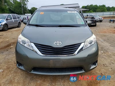 Piąte zdjęcie samochodu w środku: 2014 TOYOTA SIENNA LE VIN:5TDKK3DC2ES476330 - miniatura