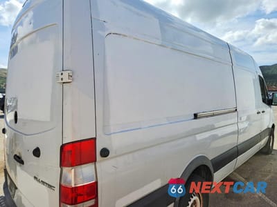 Trzecie zdjęcie samochodu z tyłu: 2015 MERCEDES-BENZ SPRINTER 2500 VIN:WD3PE8DB9FP135871 - miniatura