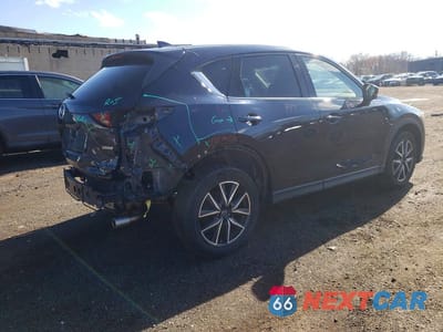 Trzecie zdjęcie samochodu z tyłu: 2018 MAZDA CX-5 GRAND TOURING VIN:JM3KFBDM3J0388673 - miniatura