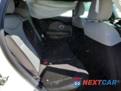 Zdjęcie 11 z 13 samochodu: 2016 KIA SOUL BASE VIN:KNDJN2A22G7323257 - miniatura