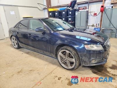 Czwarte zdjęcie samochodu z boku: 2010 AUDI A4 PREMIUM VIN:WAUDFCFL3AN034499 - miniatura