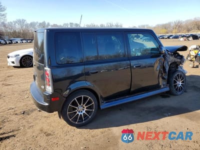 Piąte zdjęcie samochodu w środku: 2006 TOYOTA SCION XB VIN:JTLKT324564066096 - miniatura