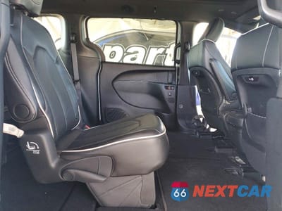 Zdjęcie 11 z 13 samochodu: 2025 CHRYSLER PACIFICA LIMITED VIN:2C4RC1GG3SR564936 - miniatura