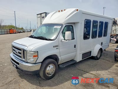 2014 FORD E350 SHUTTLE BUS 1FDWE3FL9EDB19921 - główne zdjęcie licytacji z USA - miniatura