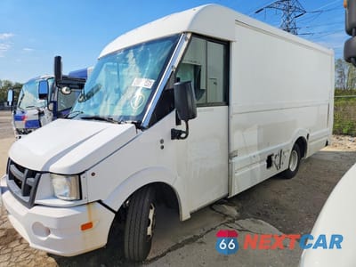 2013 ISUZU NPR JALB4T176D7W00916 - główne zdjęcie licytacji z USA - miniatura