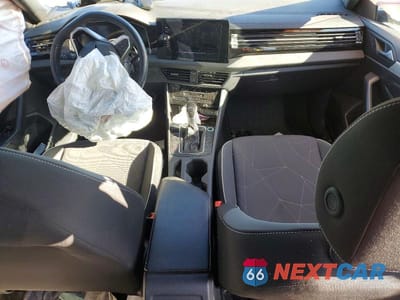 Zdjęcie 8 z 12 samochodu: 2025 VOLKSWAGEN JETTA SPORT VIN:3VWBX7BU7SM043292 - miniatura